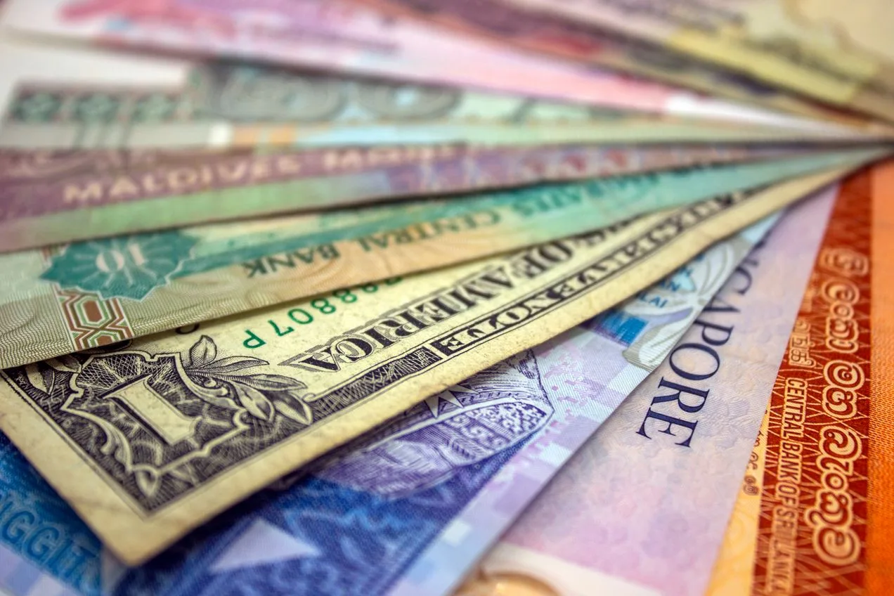 IRS rules on deferring U.S. tax for foreign fixed deposits, including Original Issue Discount (OID), annual interest accrual, FBAR filing, FATCA compliance, and foreign interest income reporting. Foreign Deposit