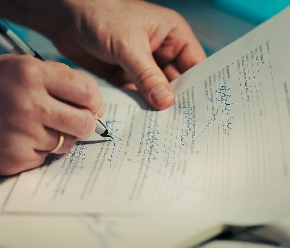 Illustration explaining US tax rules for foreign bank deposits, including Schedule B, Form 8960, Form 1116, FBAR (FinCEN Form 114), Form 8938, PFIC rules, IRC Section 988, and international tax compliance. US Citizens