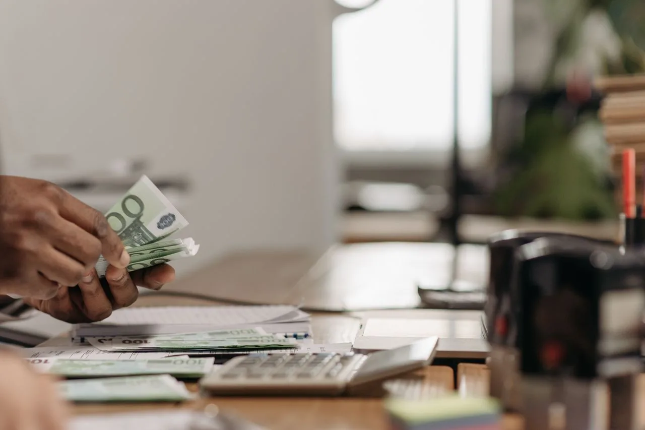 L-1 Foreign Employer RSUs Reporting Review | Cross-Border Tax Illustration RSUs explaining cross-border interest payments under U.S. tax law, including IRC Sections 861, 862, 871, 884, portfolio interest exemption, tax treaties, withholding tax, and Form W-8 compliance. Private Company