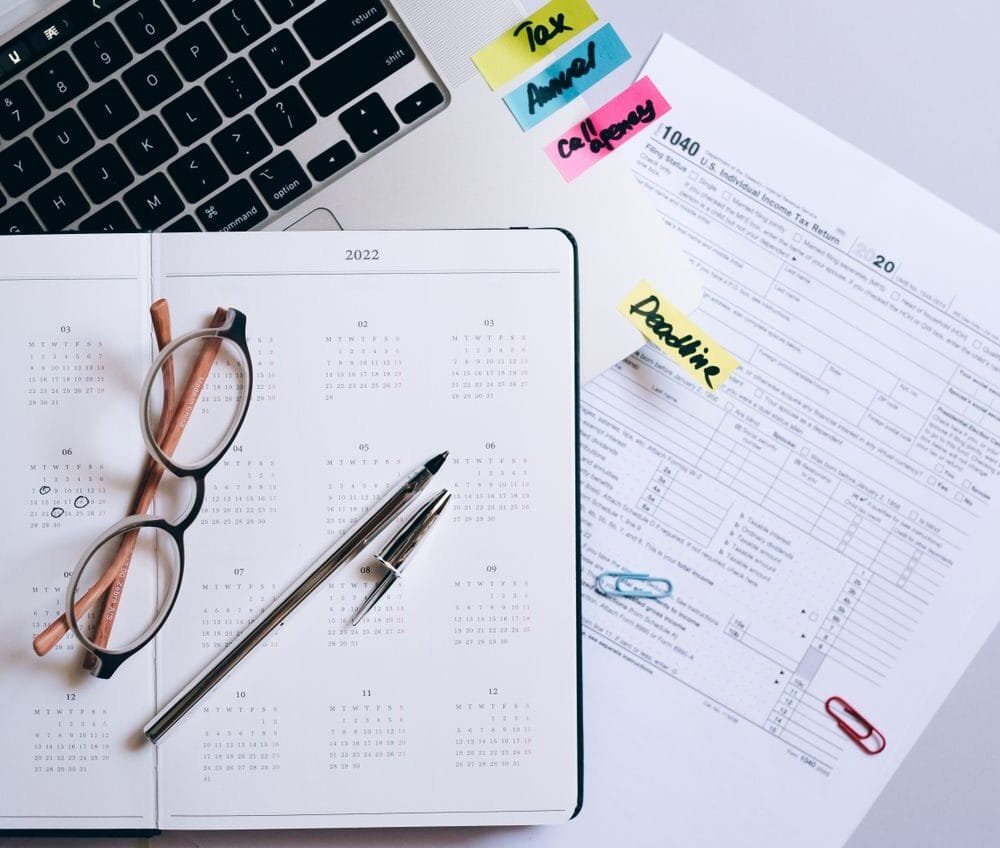 IRS rules explaining when foreign deposit interest becomes taxable, including constructive receipt, Original Issue Discount (OID), FBAR filing, FATCA Form 8938, and foreign interest income reporting.