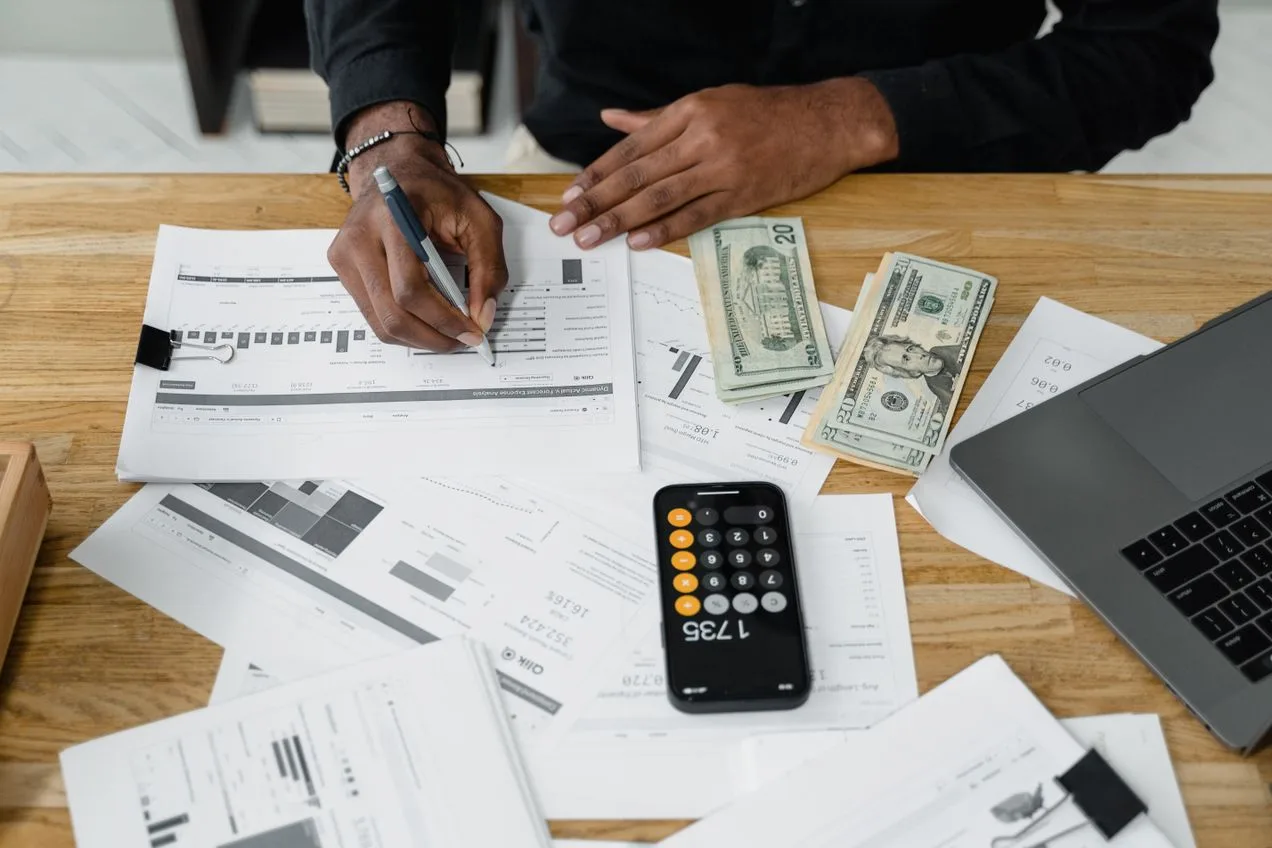 Foreign Account Checkbox on Schedule B: Compliance Risks Foreign Account